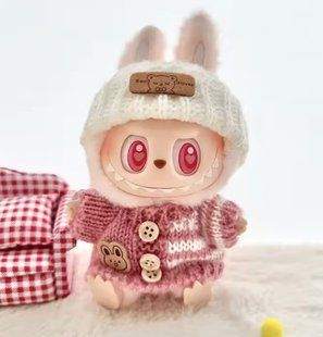 Игрушка фигурка-брелок Labubu Лабубу в одежде сидящая 12см, дизайн ассорти 1222