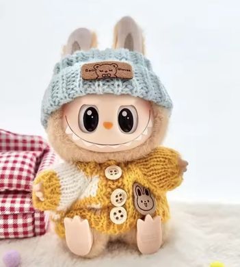 Игрушка фигурка-брелок Labubu Лабубу в одежде сидящая 12см, дизайн ассорти 1222