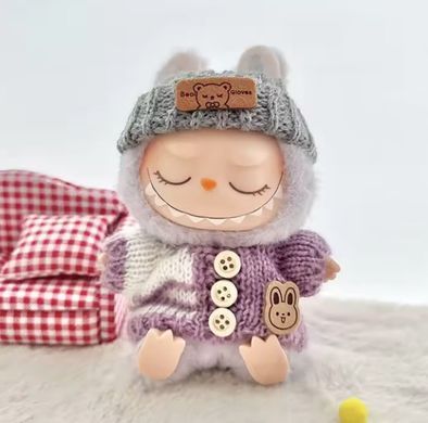 Игрушка фигурка-брелок Labubu Лабубу в одежде сидящая 12см, дизайн ассорти 1222