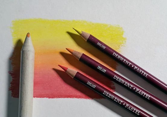 Олівець пастельний Pastel (P020), Жовтий цинк, Derwent