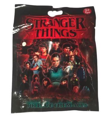 Игрушка фигурка-брелок Stranger Things 6см Странные дела, упаковка - сюрприз 854129/899496